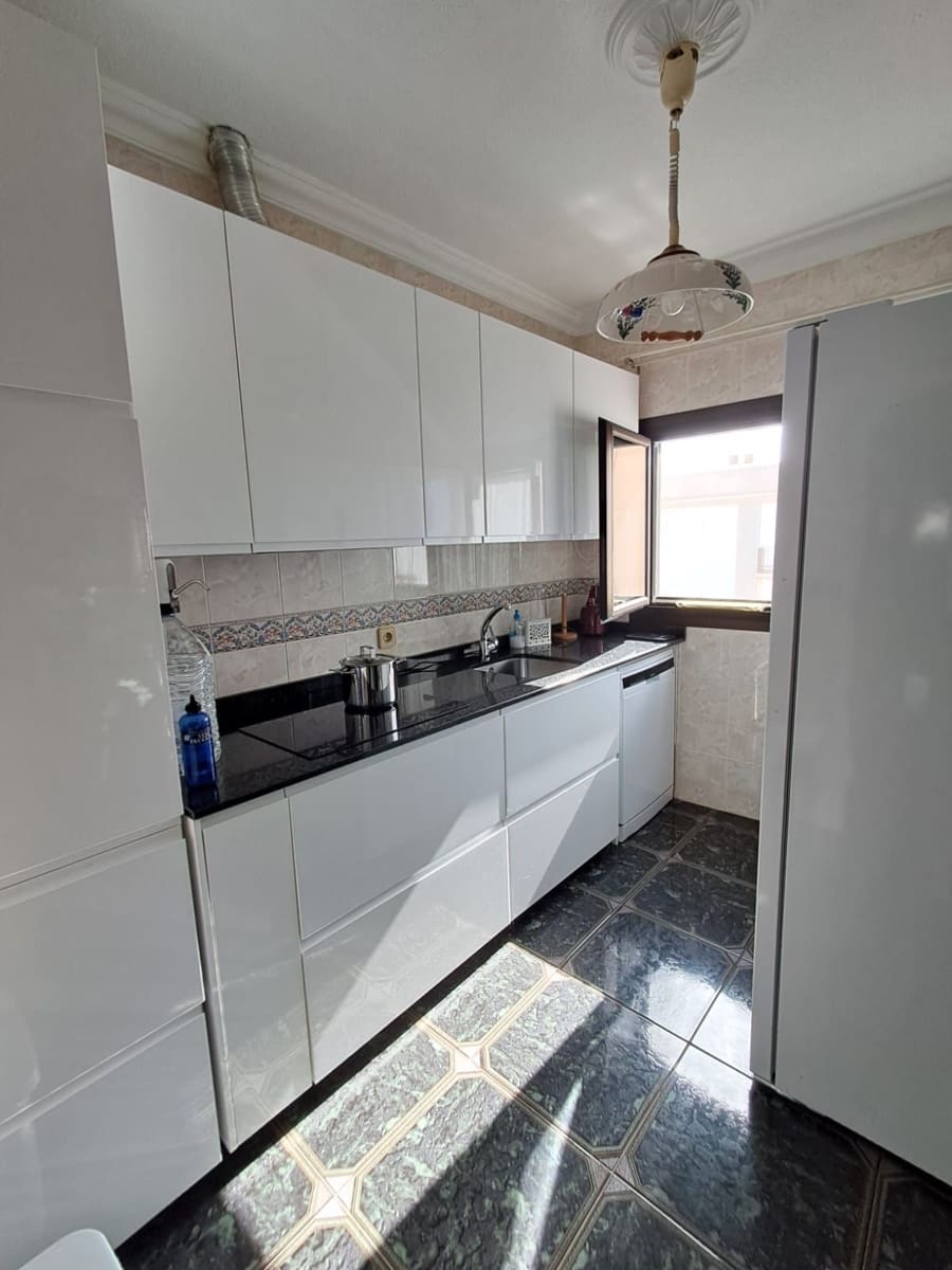 Apartamento de 2 habitaciones en Puerto del Rosario en venta - 175.000 € (Ref: 9461812)