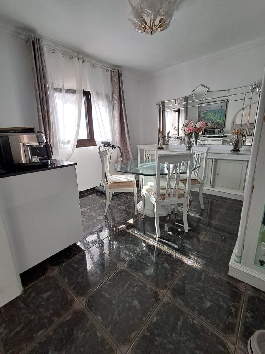 Apartamento de 2 habitaciones en Puerto del Rosario en venta - 175.000 € (Ref: 9461812)