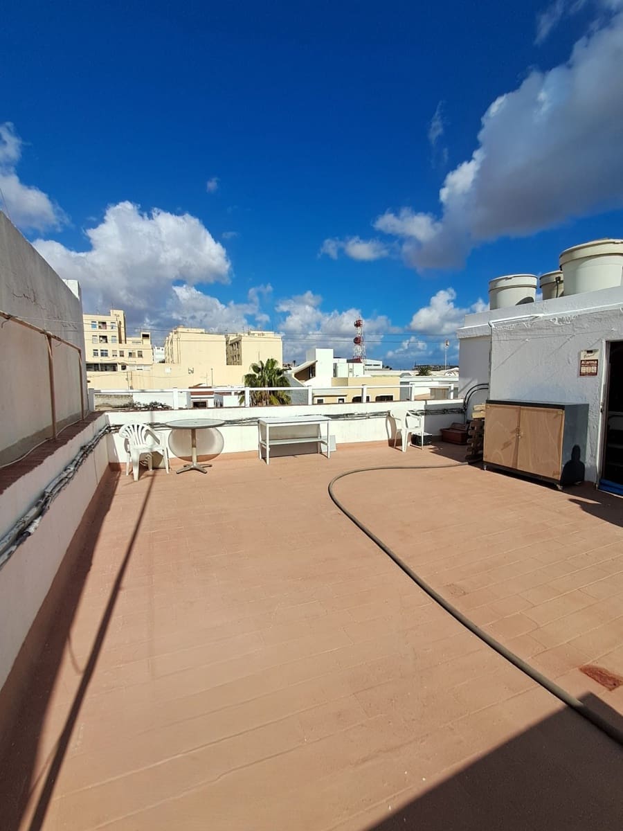 Apartamento de 2 habitaciones en Puerto del Rosario en venta - 175.000 € (Ref: 9461812)