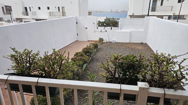 Casa de 4 habitaciones en Puerto del Rosario en venta con garaje - 350.000 € (Ref: 9822319)