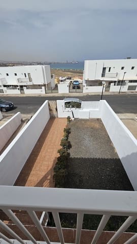 Casa de 4 habitaciones en Puerto del Rosario en venta con garaje - 350.000 € (Ref: 9822319)
