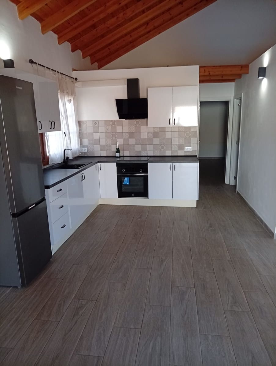 2 bedroom Villa for sale in Antigua with pool - € 290,000 (Ref: 9824626)