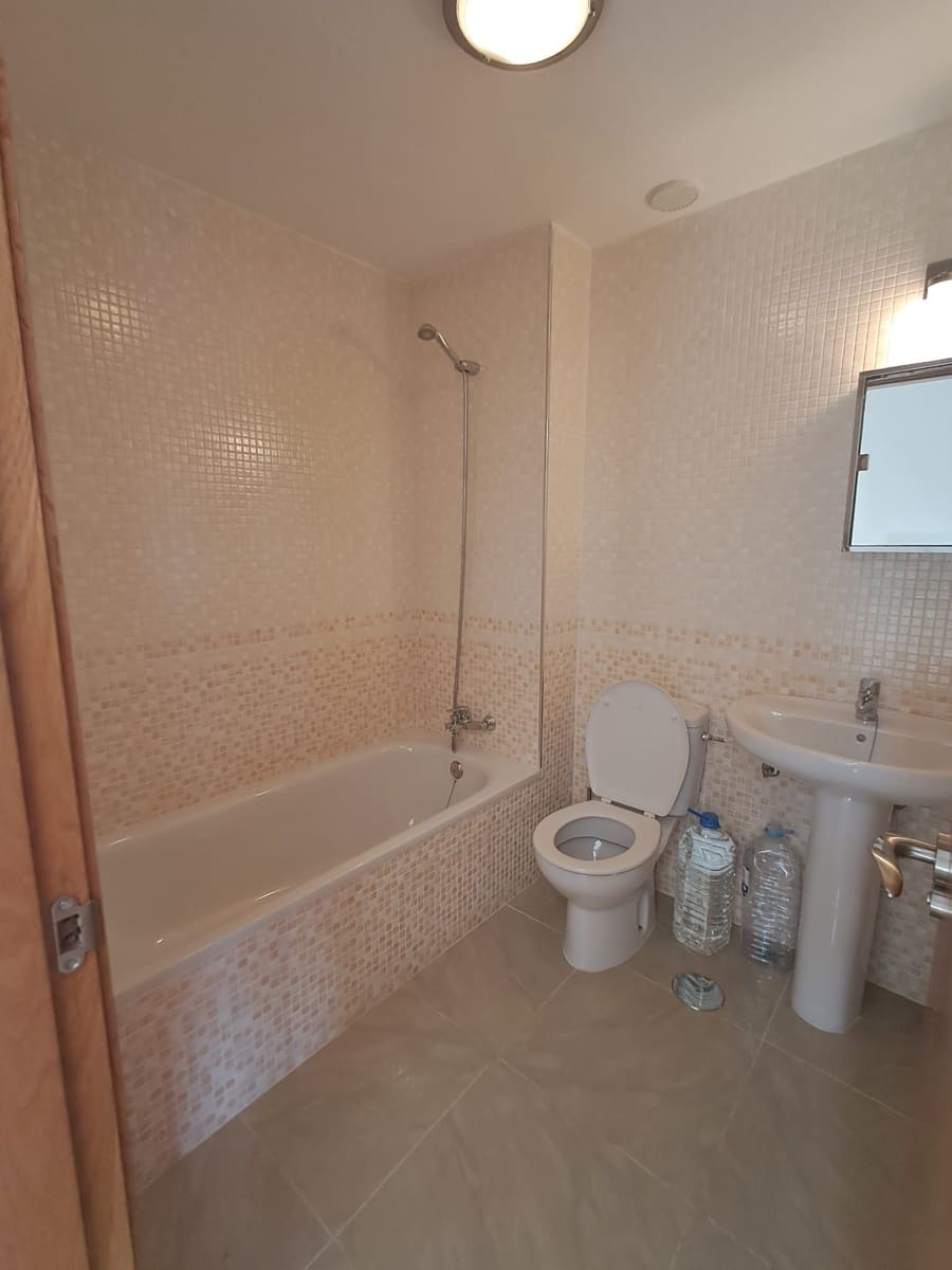 3 bedroom Villa for sale in Puerto del Rosario with garage - € 315,000 (Ref: 9849070)