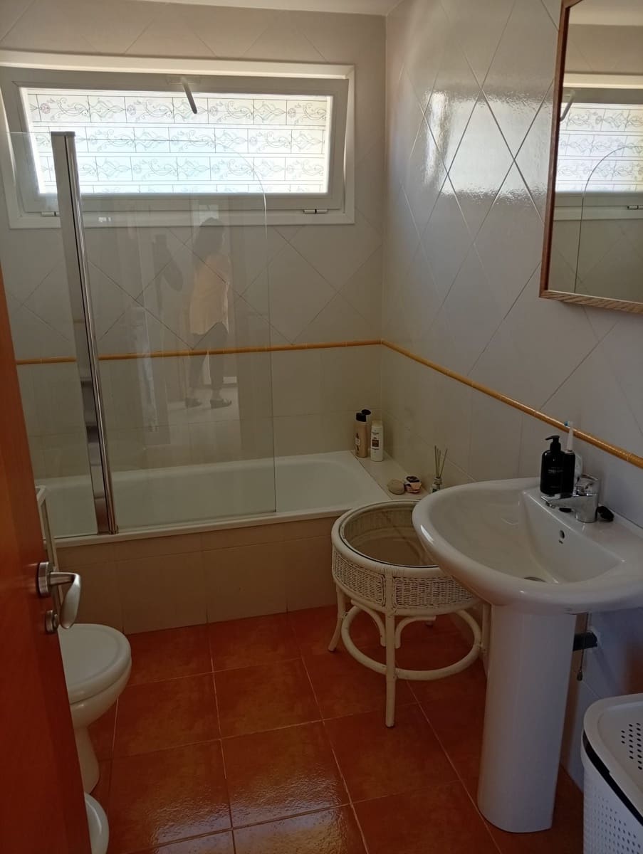 3 soveværelse Villa til salg i Caleta de Fuste med swimmingpool - € 325.000 (Ref: 9947336)