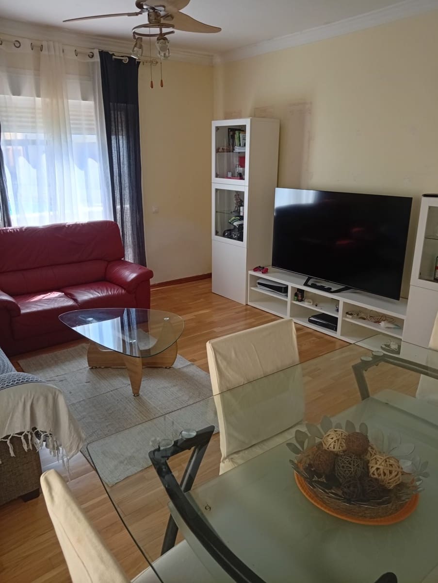 3 soveværelse Villa til salg i Caleta de Fuste med swimmingpool - € 325.000 (Ref: 9947336)