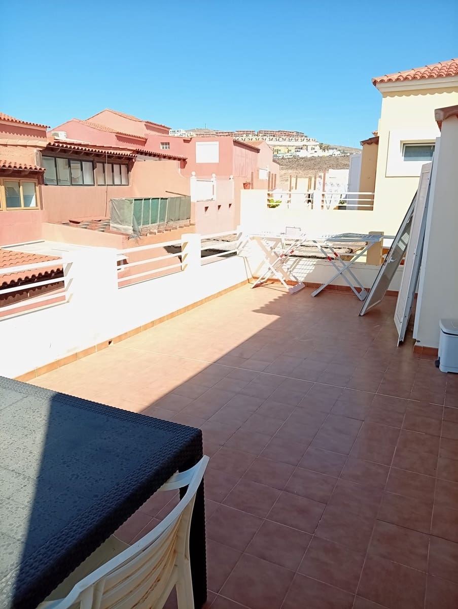 3 soveværelse Villa til salg i Caleta de Fuste med swimmingpool - € 325.000 (Ref: 9947336)