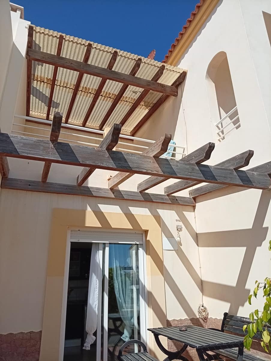 3 soveværelse Villa til salg i Caleta de Fuste med swimmingpool - € 325.000 (Ref: 9947336)