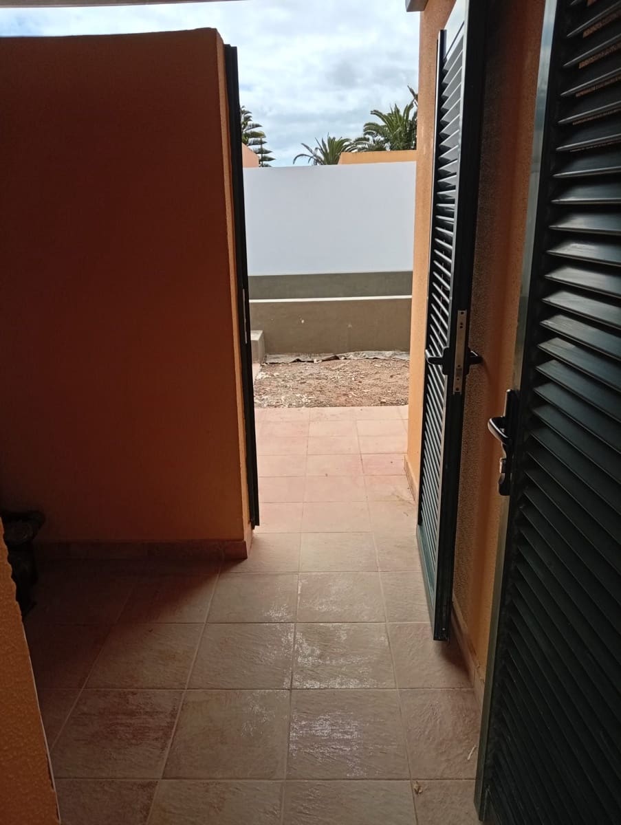 2 sovrum Villa till salu i Corralejo med pool garage - 330 000 € (Ref: 9962142)
