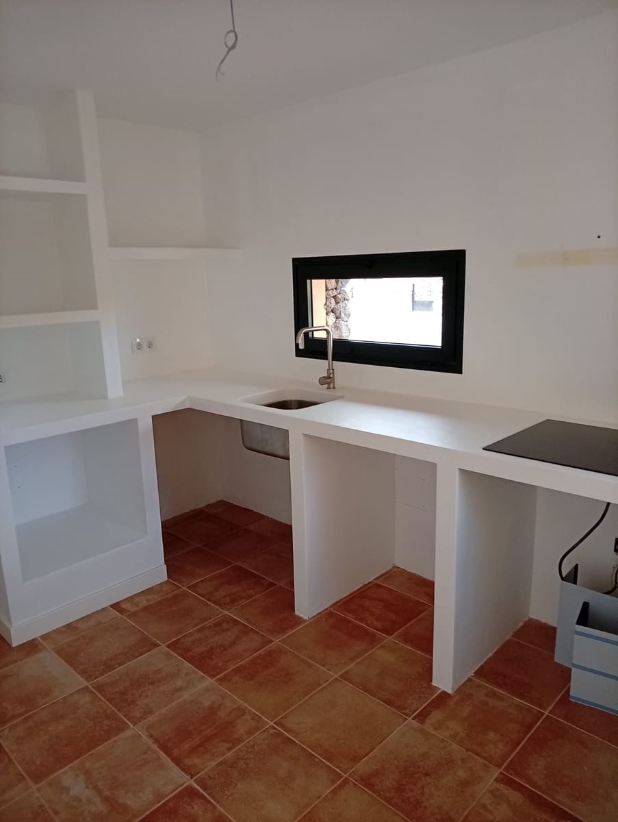 2 sovrum Villa till salu i Corralejo med pool garage - 330 000 € (Ref: 9962142)