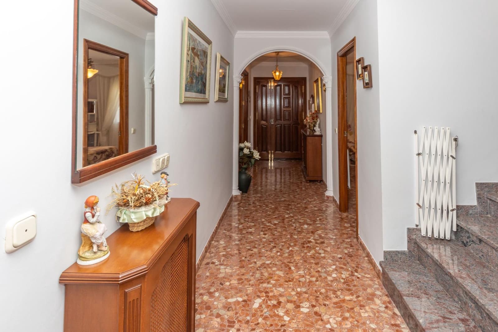 4 slaapkamer Villa te koop in Aldeire met garage - € 200.000 (Ref: 10043106)