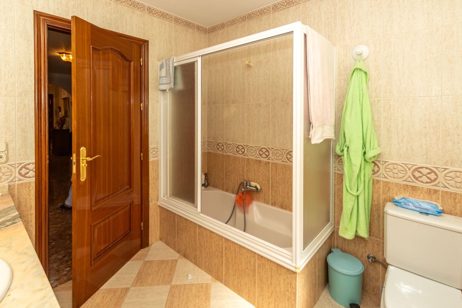 4 slaapkamer Villa te koop in Aldeire met garage - € 200.000 (Ref: 10043106)