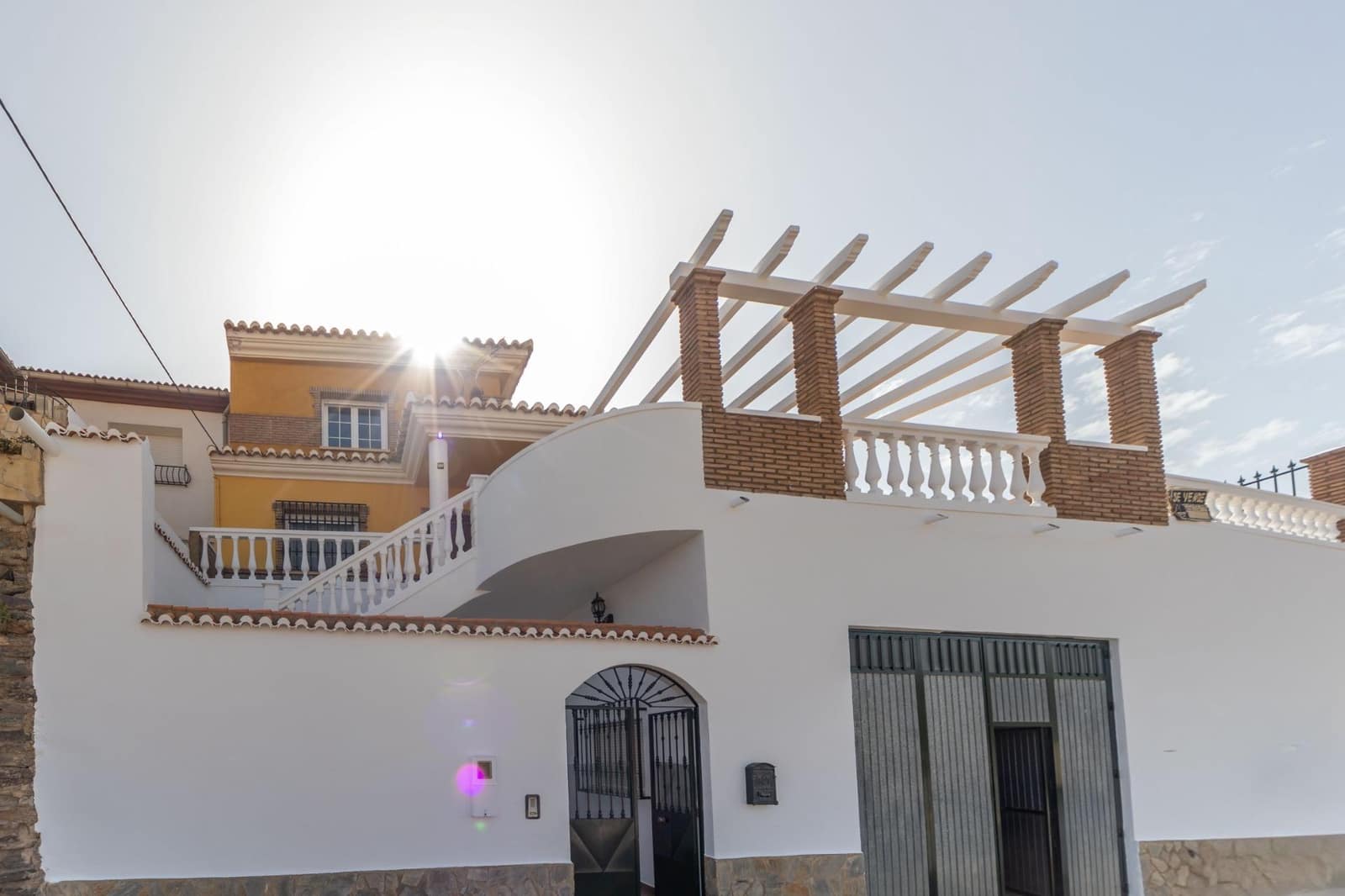 4 slaapkamer Villa te koop in Aldeire met garage - € 200.000 (Ref: 10043106)