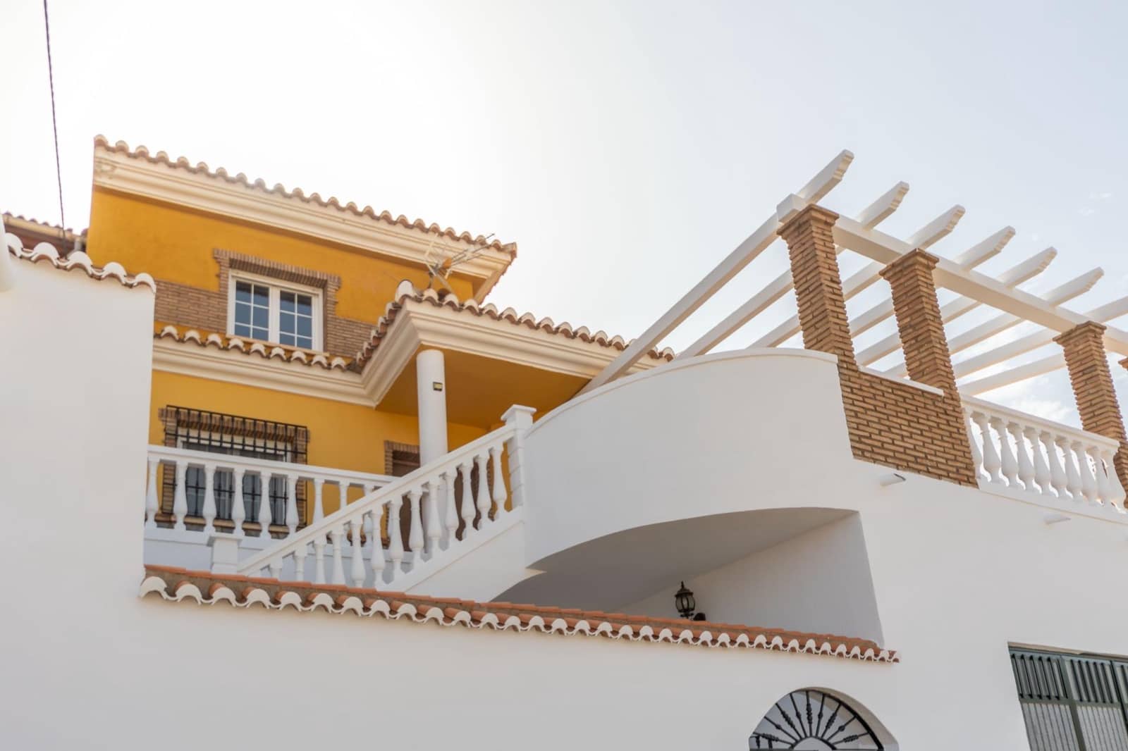 4 slaapkamer Villa te koop in Aldeire met garage - € 200.000 (Ref: 10043106)