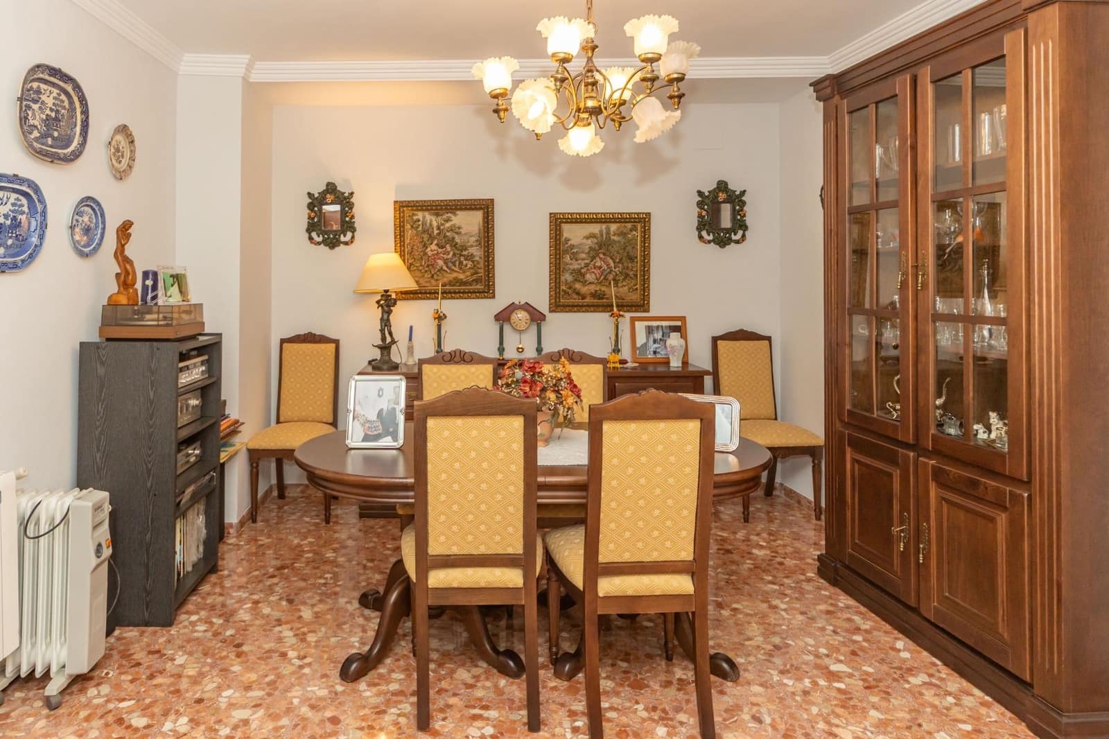 4 slaapkamer Villa te koop in Aldeire met garage - € 200.000 (Ref: 10043106)