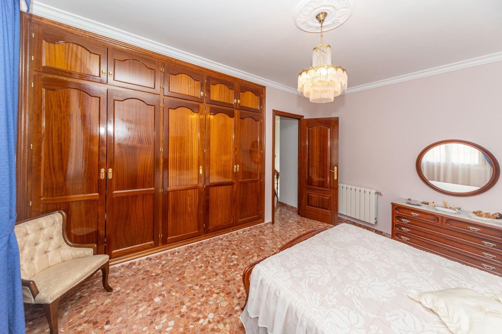 4 slaapkamer Villa te koop in Aldeire met garage - € 200.000 (Ref: 10043106)