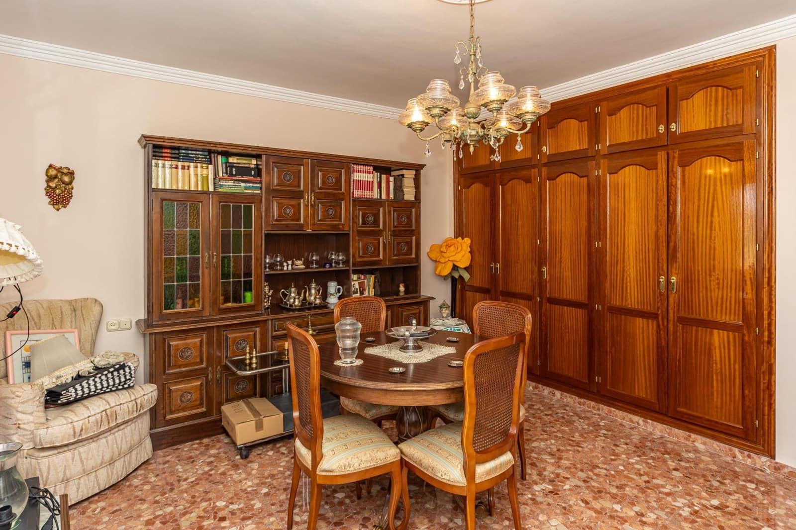 4 slaapkamer Villa te koop in Aldeire met garage - € 200.000 (Ref: 10043106)