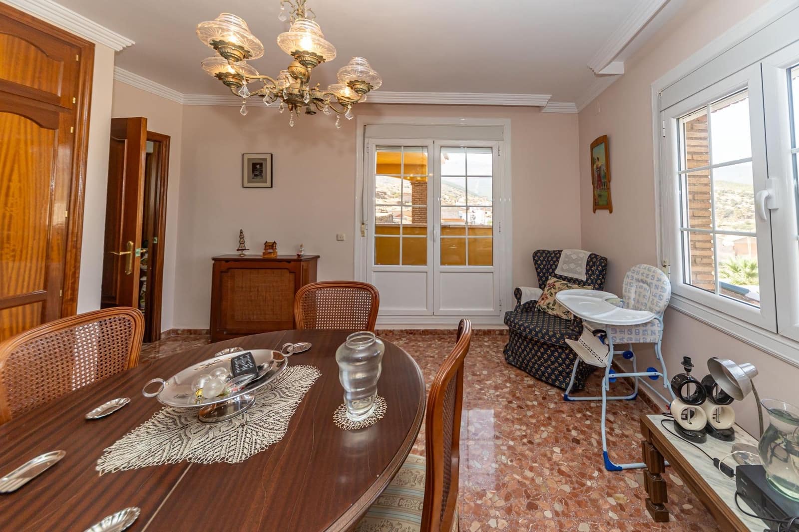 4 slaapkamer Villa te koop in Aldeire met garage - € 200.000 (Ref: 10043106)