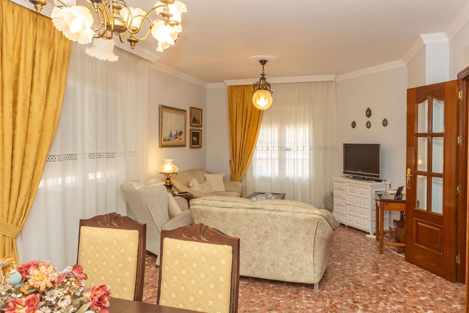 4 slaapkamer Villa te koop in Aldeire met garage - € 200.000 (Ref: 10043106)
