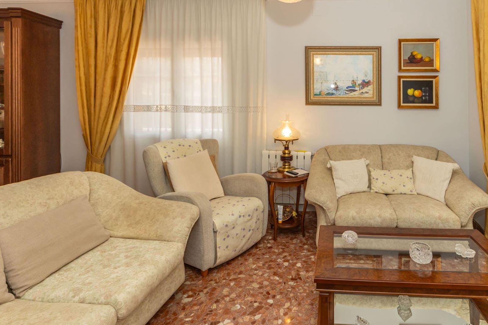 4 slaapkamer Villa te koop in Aldeire met garage - € 200.000 (Ref: 10043106)