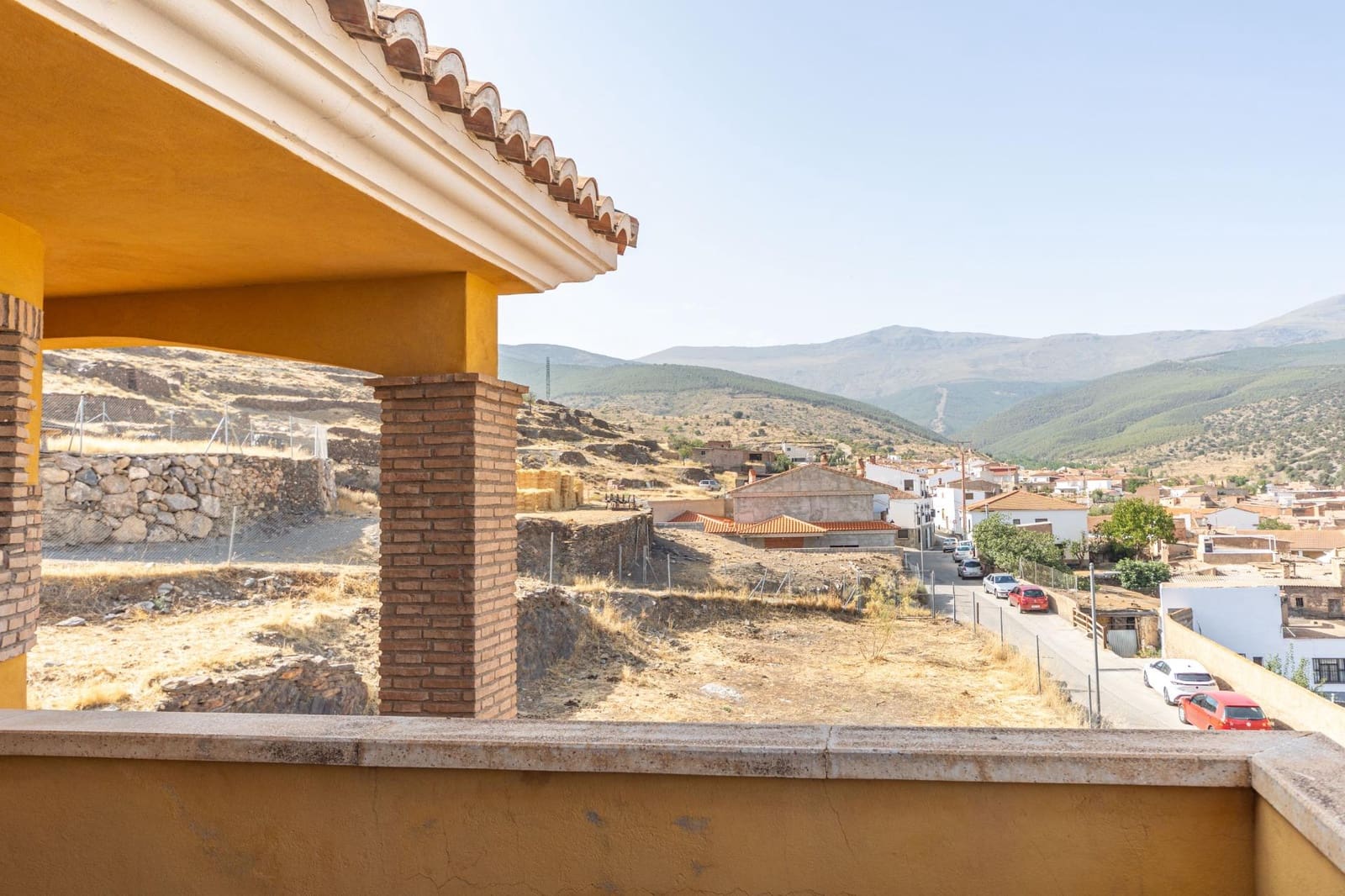 4 slaapkamer Villa te koop in Aldeire met garage - € 200.000 (Ref: 10043106)