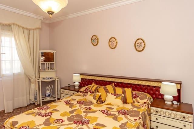 4 chambre Villa/Maison à vendre à Aldeire avec garage - 200 000 € (Ref: 10043106)