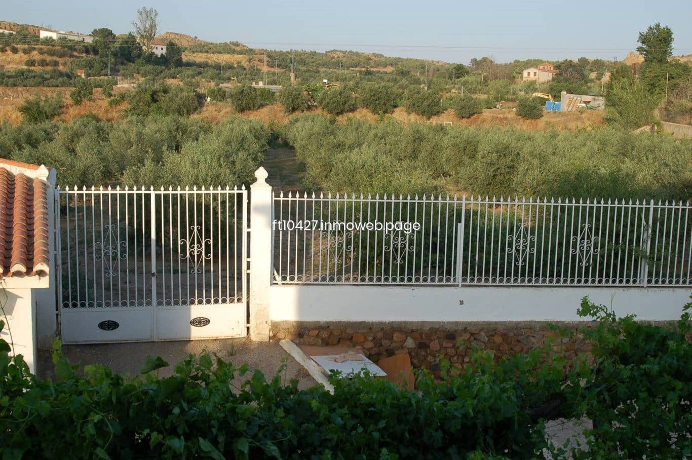 Chalet de 6 habitaciones en Guadix en venta con piscina - 299.500 € (Ref: 10088781)