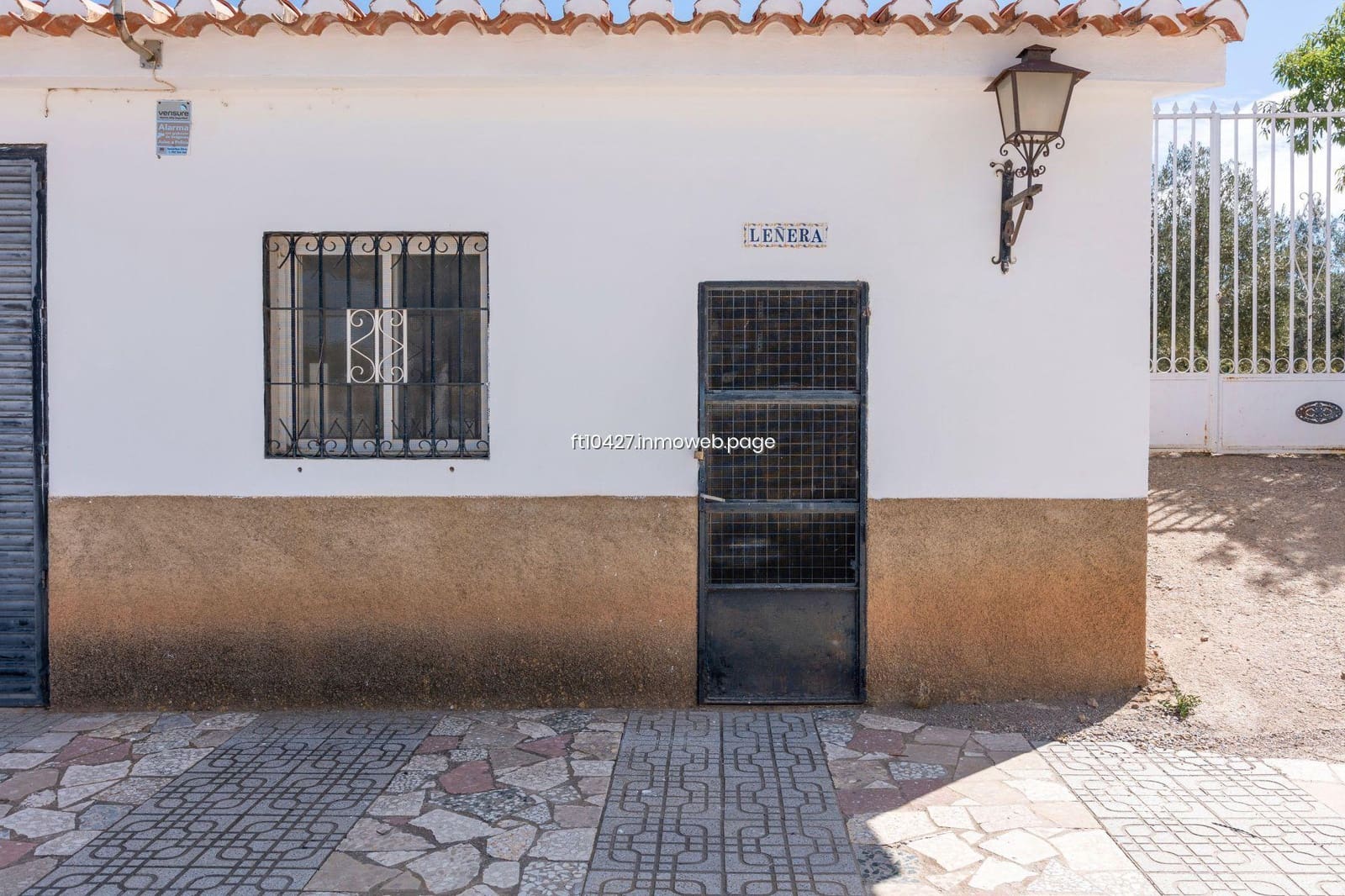 Chalet de 6 habitaciones en Guadix en venta con piscina - 299.500 € (Ref: 10088781)