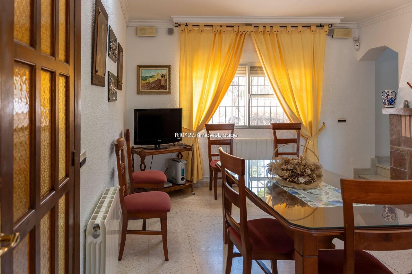 Chalet de 6 habitaciones en Guadix en venta con piscina - 299.500 € (Ref: 10088781)