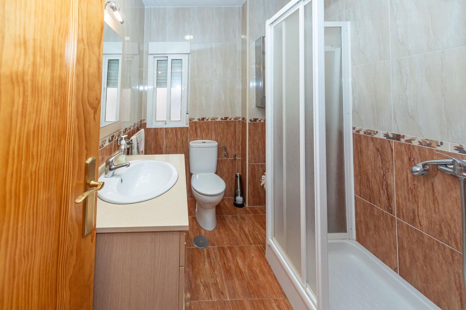 4 bedroom Flat for sale in Beas de Guadix - € 115,000 (Ref: 10110450)