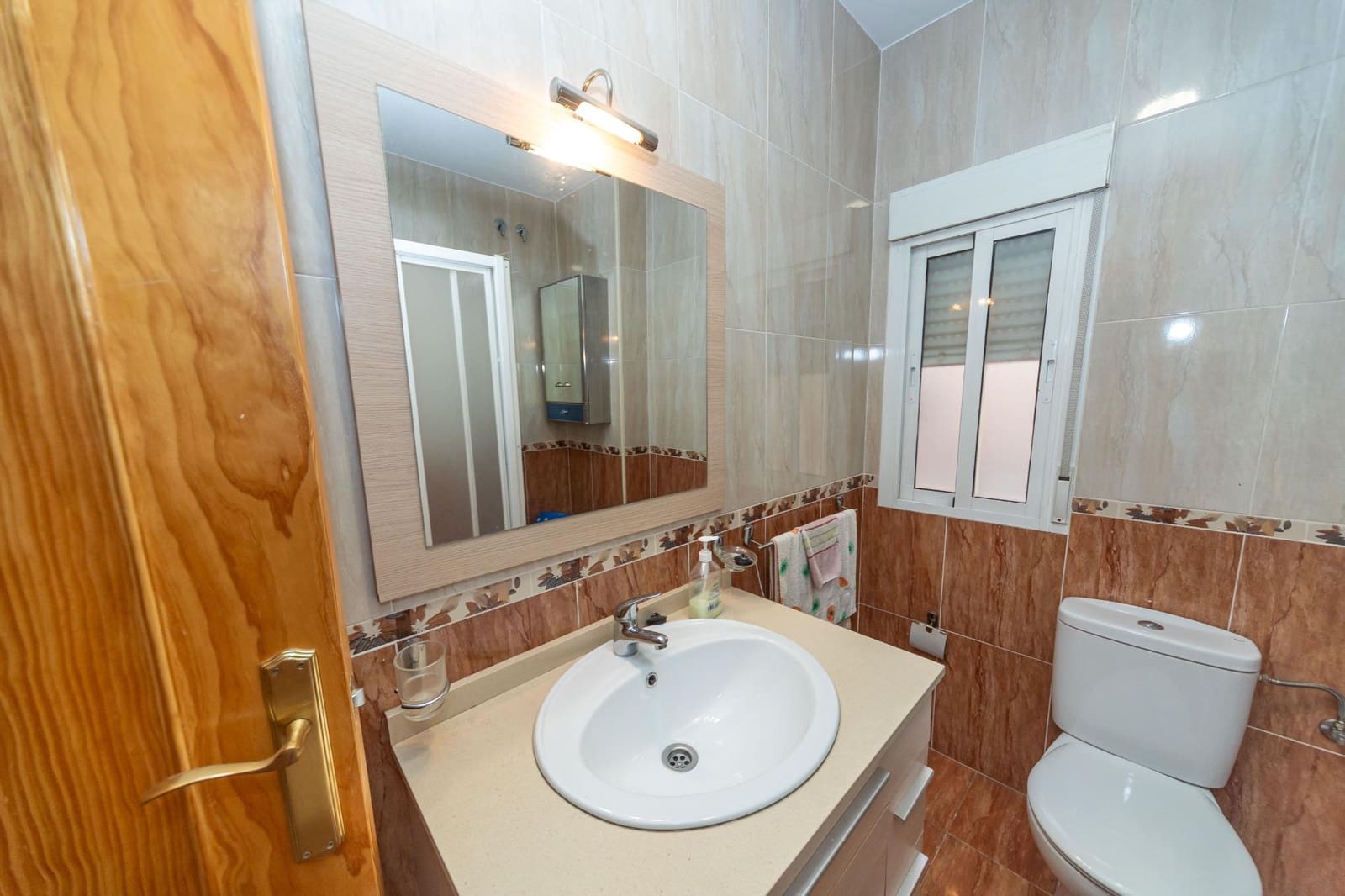 4 bedroom Flat for sale in Beas de Guadix - € 115,000 (Ref: 10110450)