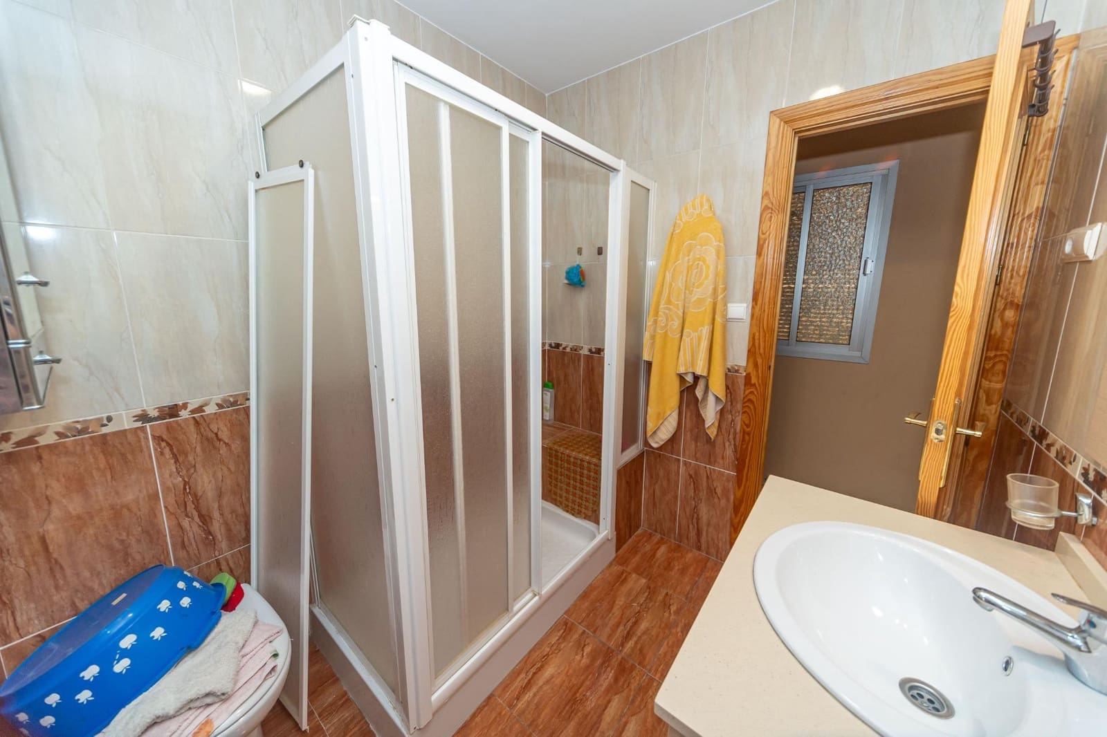 4 bedroom Flat for sale in Beas de Guadix - € 115,000 (Ref: 10110450)