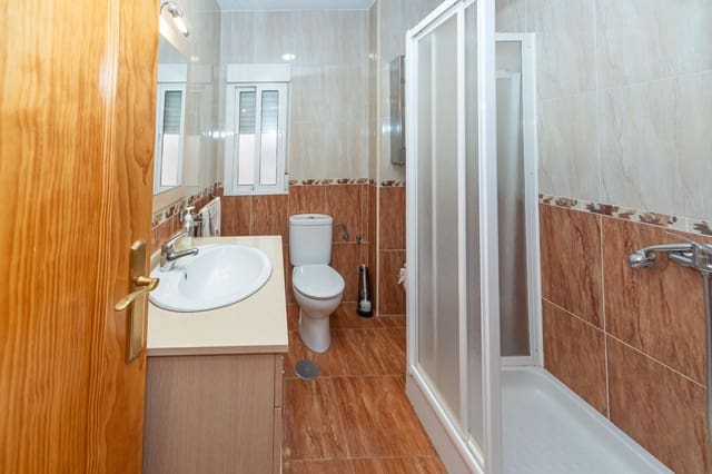 4 bedroom Flat for sale in Beas de Guadix - € 115,000 (Ref: 10110450)
