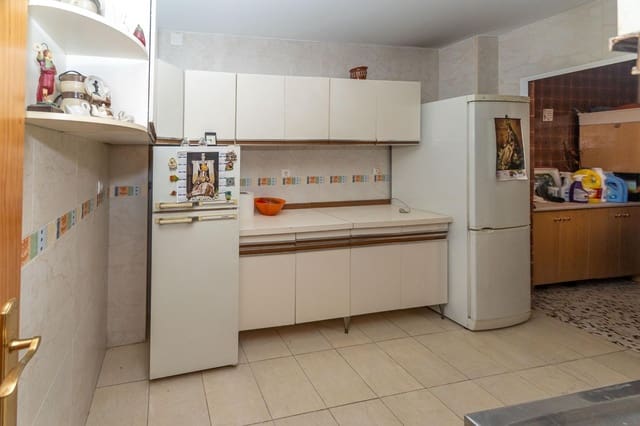 4 bedroom Flat for sale in Beas de Guadix - € 115,000 (Ref: 10110450)