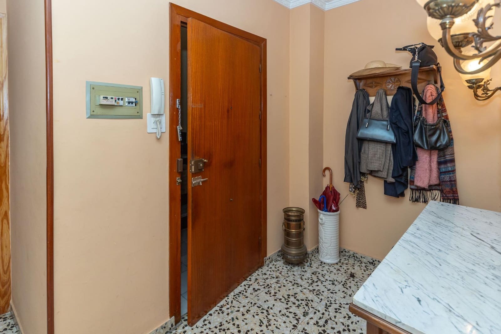 4 bedroom Flat for sale in Beas de Guadix - € 115,000 (Ref: 10110450)