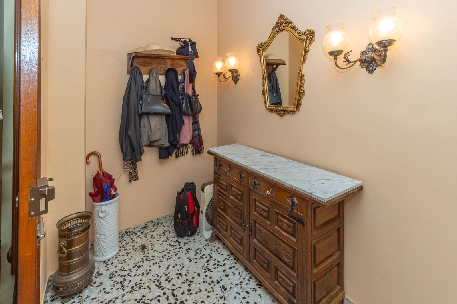 4 bedroom Flat for sale in Beas de Guadix - € 115,000 (Ref: 10110450)