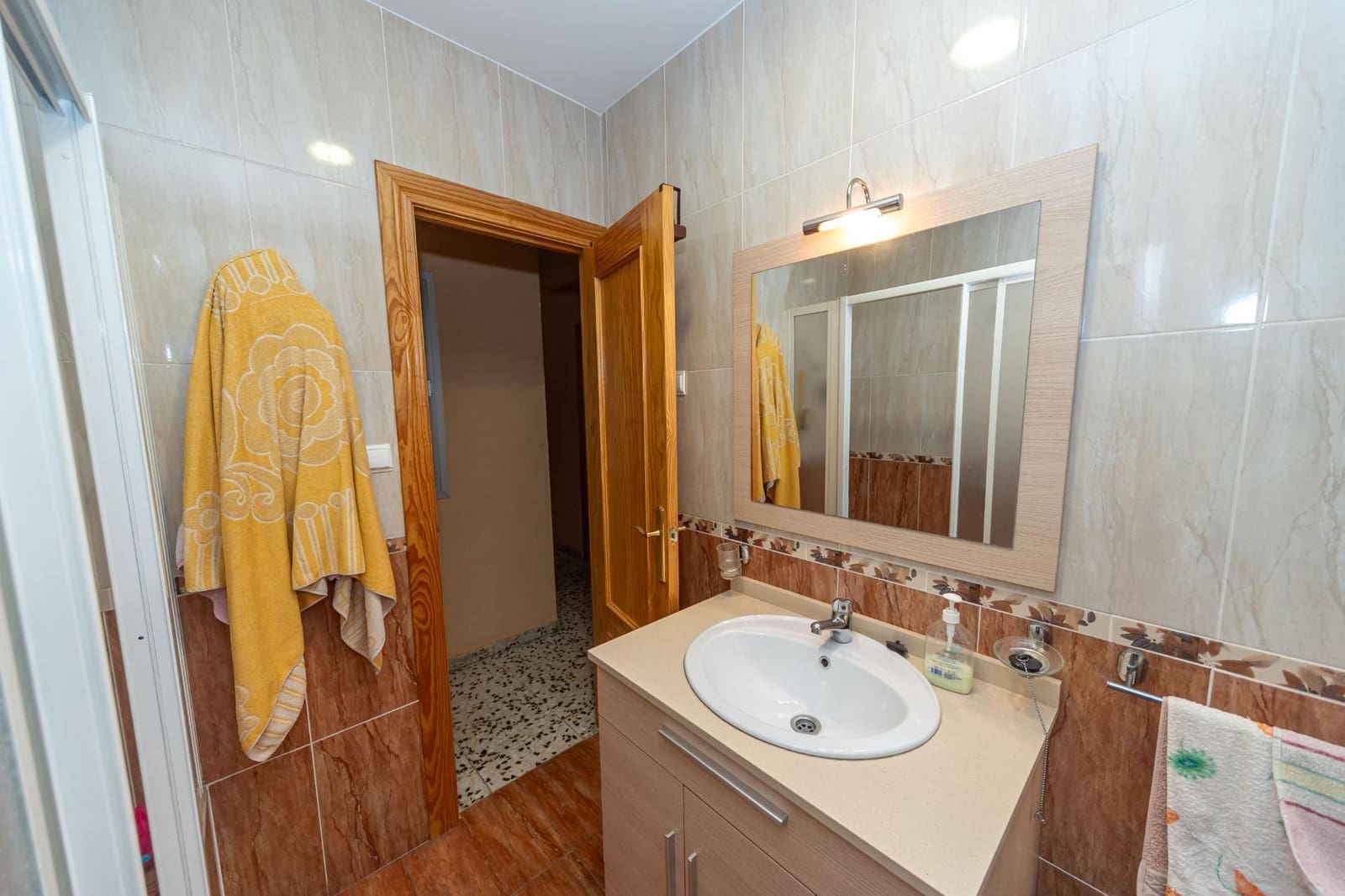 4 bedroom Flat for sale in Beas de Guadix - € 115,000 (Ref: 10110450)