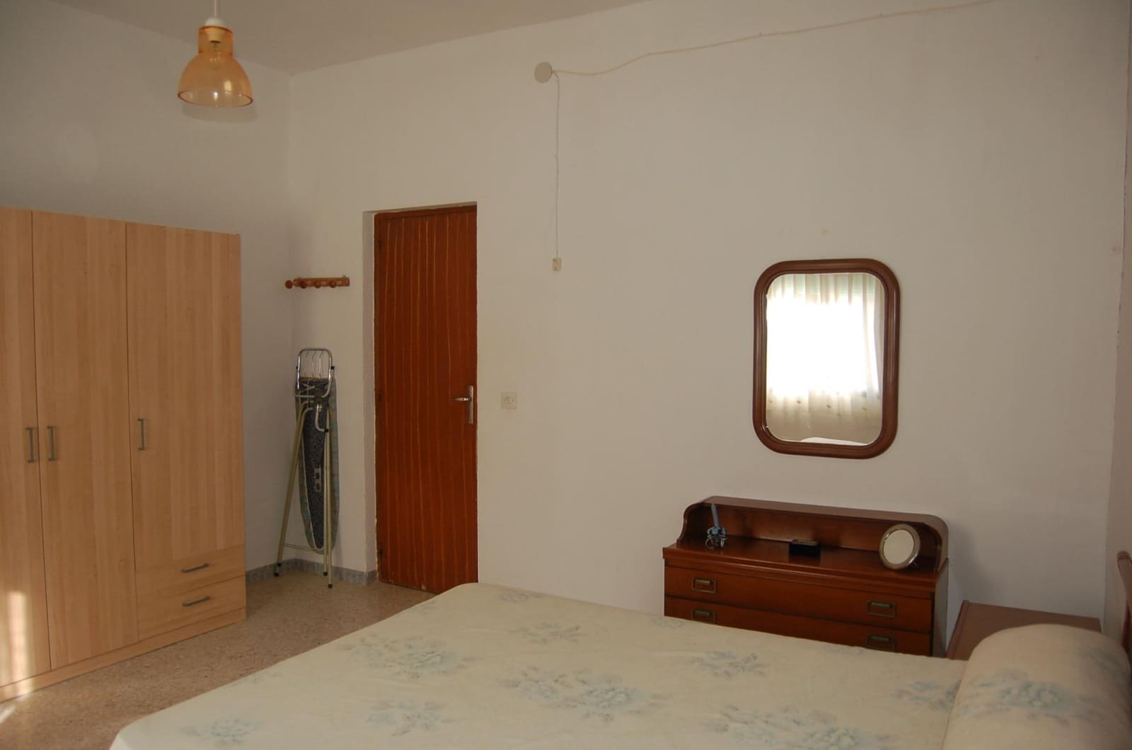 Willa na sprzedaż w Cortes y Graena - 73 000 € (Ref: 10160788)