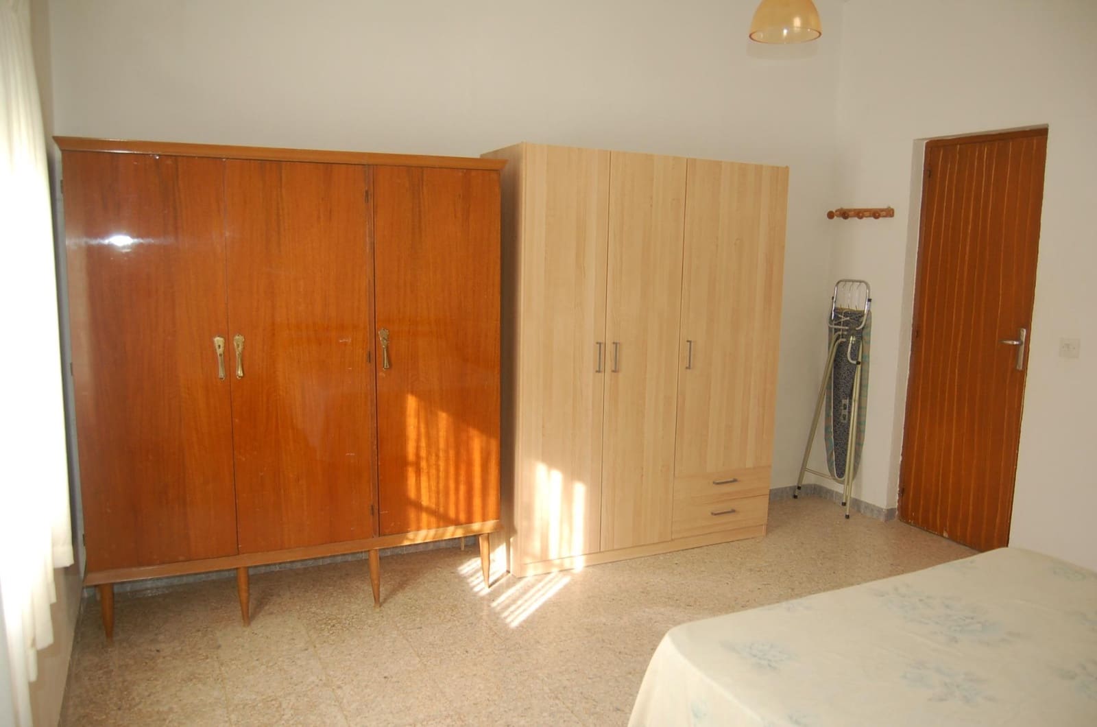 Willa na sprzedaż w Cortes y Graena - 73 000 € (Ref: 10160788)