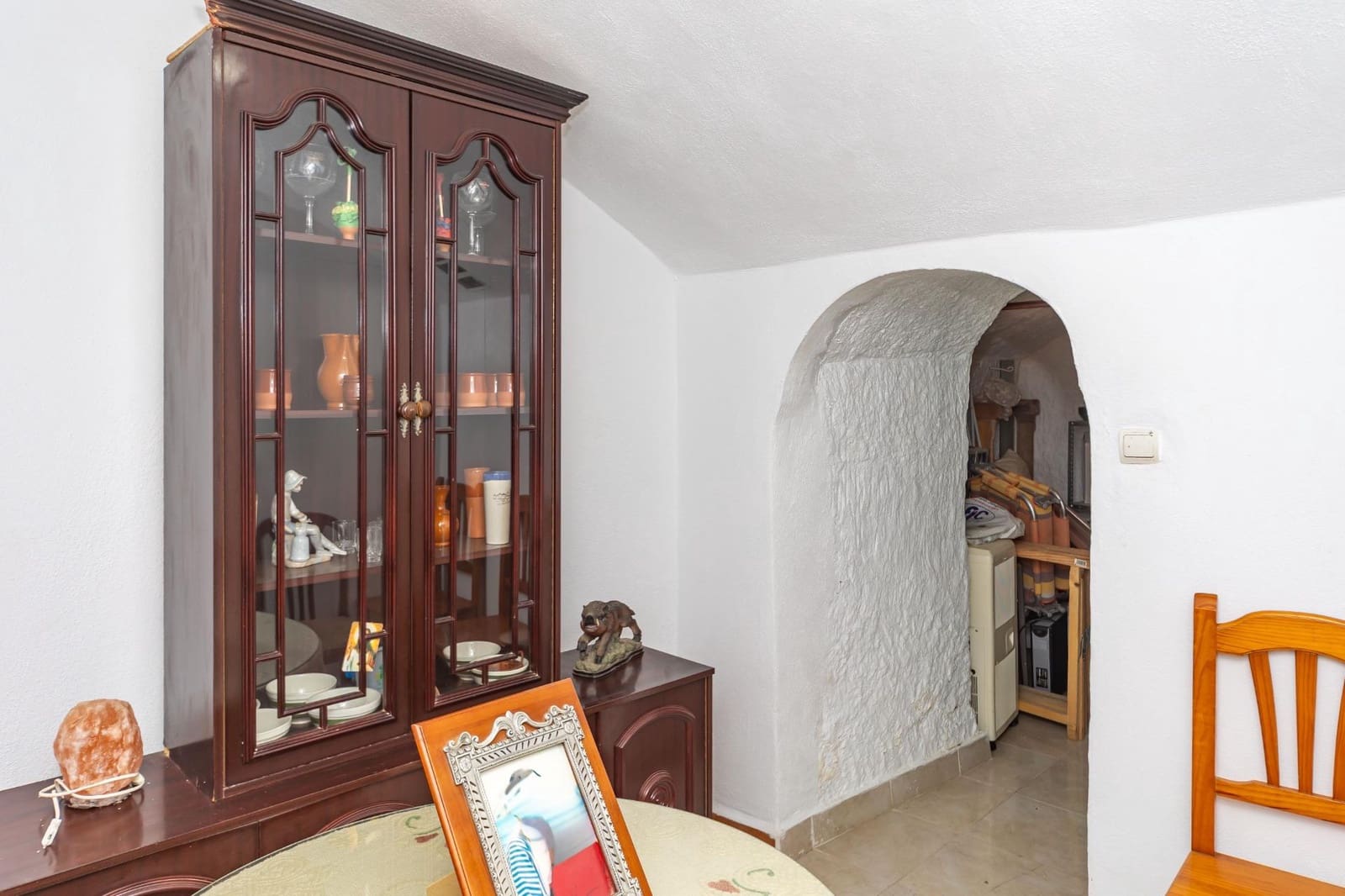 8 bedroom Townhouse for sale in Guadix - € 275,000 (Ref: 10165914)
