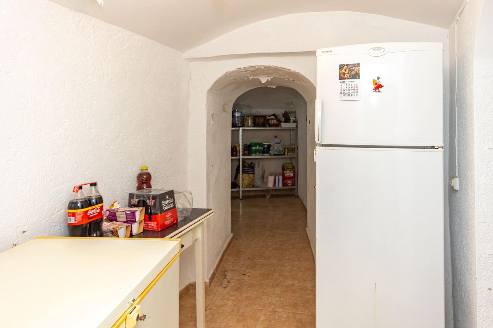 8 bedroom Townhouse for sale in Guadix - € 275,000 (Ref: 10165914)