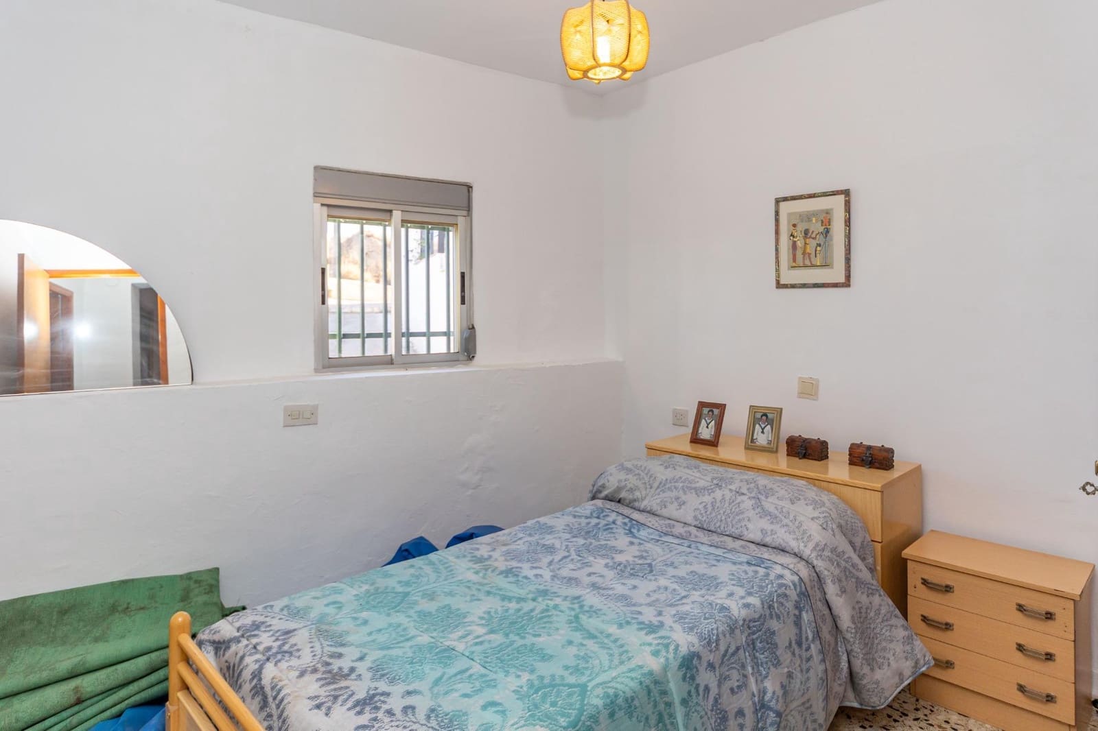 8 bedroom Townhouse for sale in Guadix - € 275,000 (Ref: 10165914)