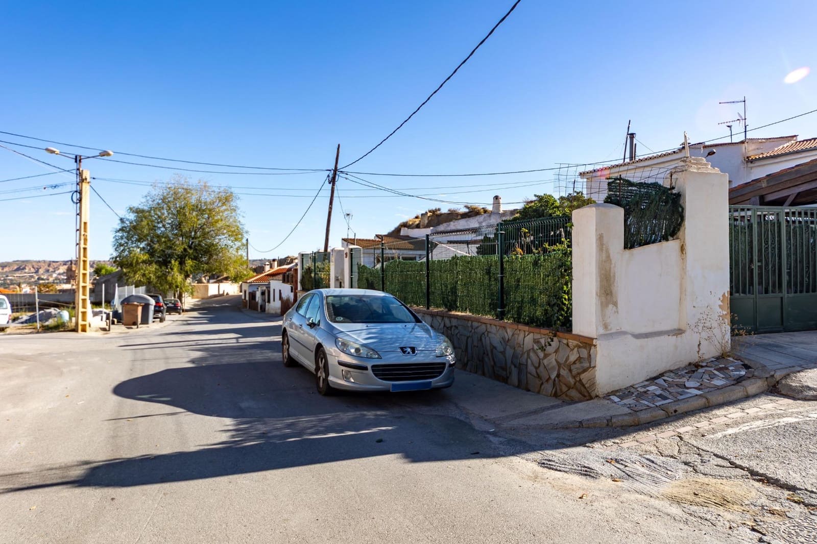 8 bedroom Townhouse for sale in Guadix - € 275,000 (Ref: 10165914)