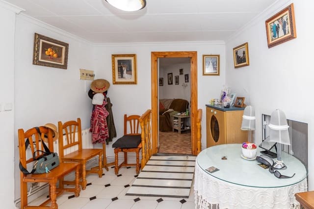Casa de 8 habitaciones en Guadix en venta - 275.000 € (Ref: 10165914)