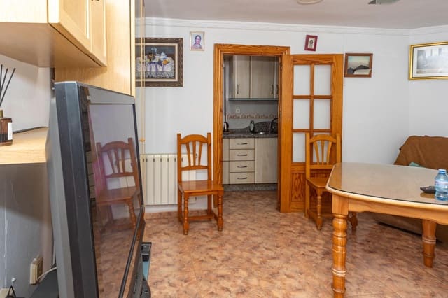 Casa de 8 habitaciones en Guadix en venta - 275.000 € (Ref: 10165914)