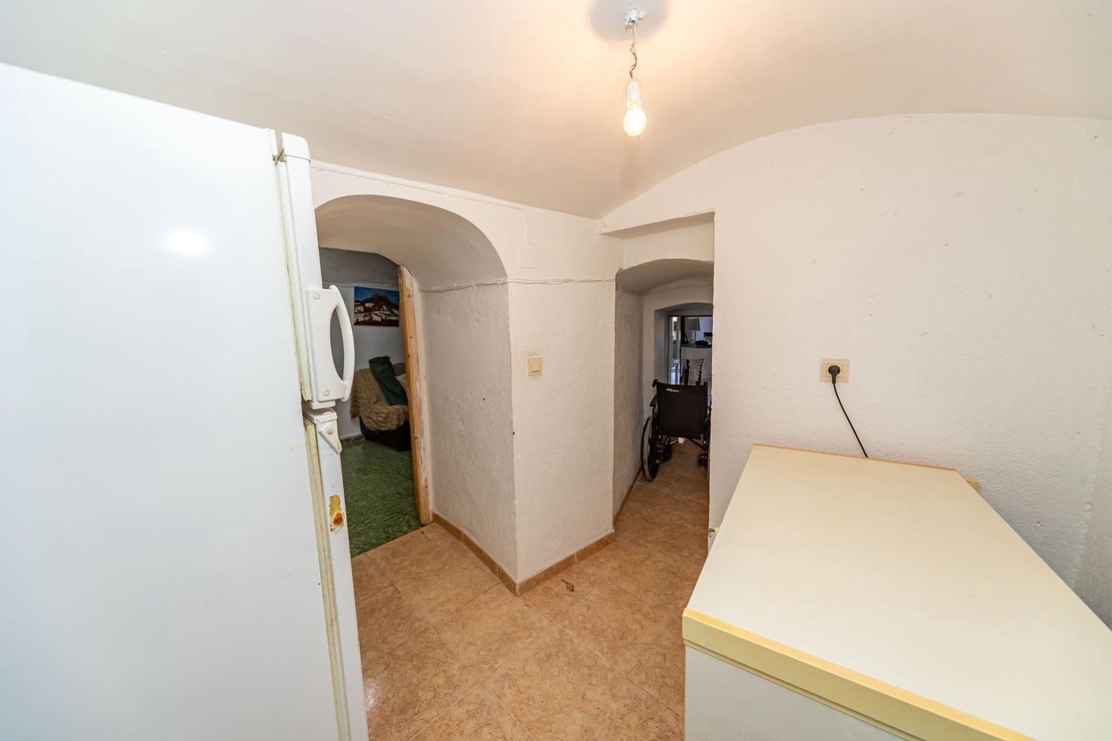 8 bedroom Townhouse for sale in Guadix - € 275,000 (Ref: 10165914)