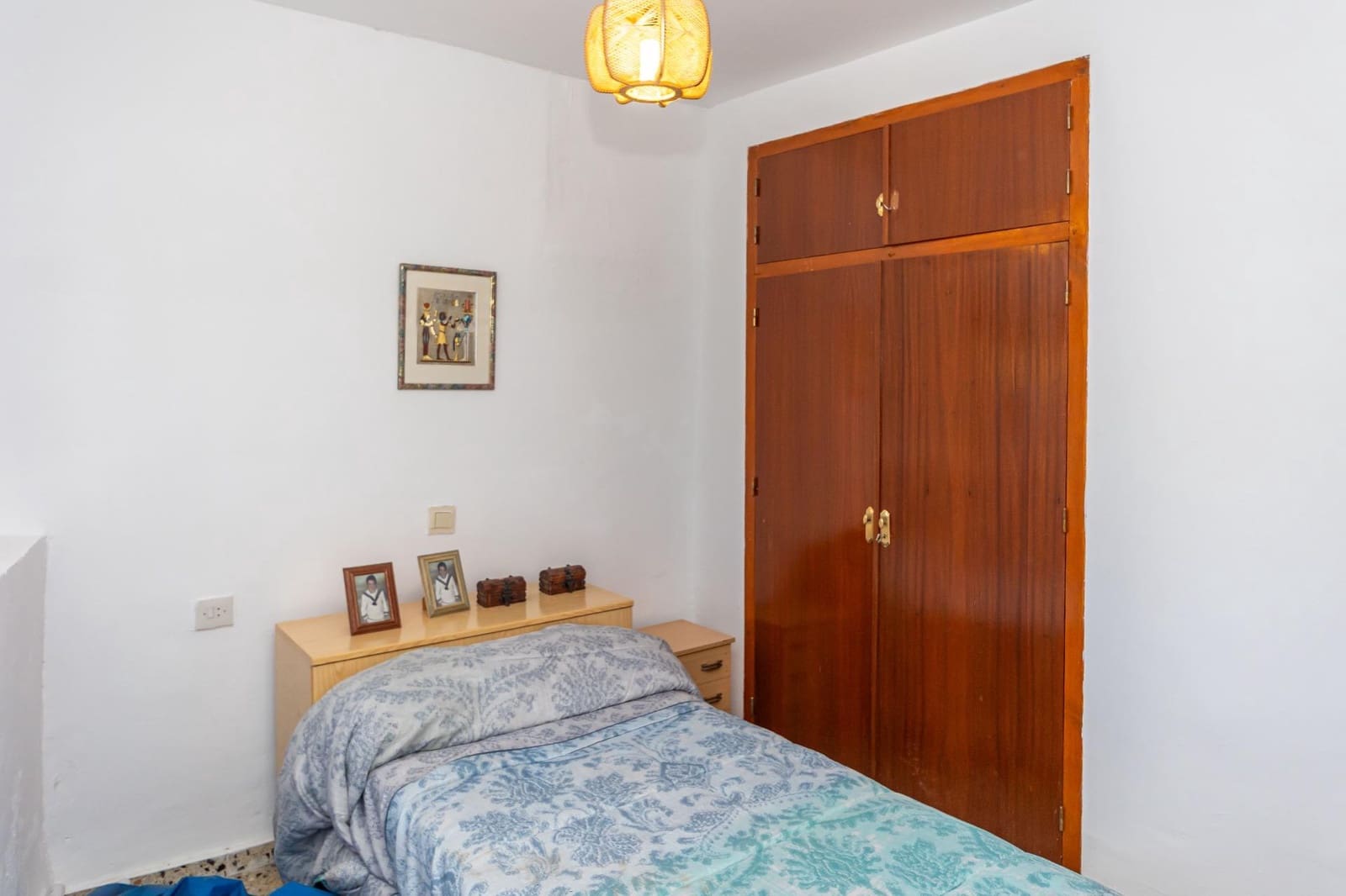 8 bedroom Townhouse for sale in Guadix - € 275,000 (Ref: 10165914)