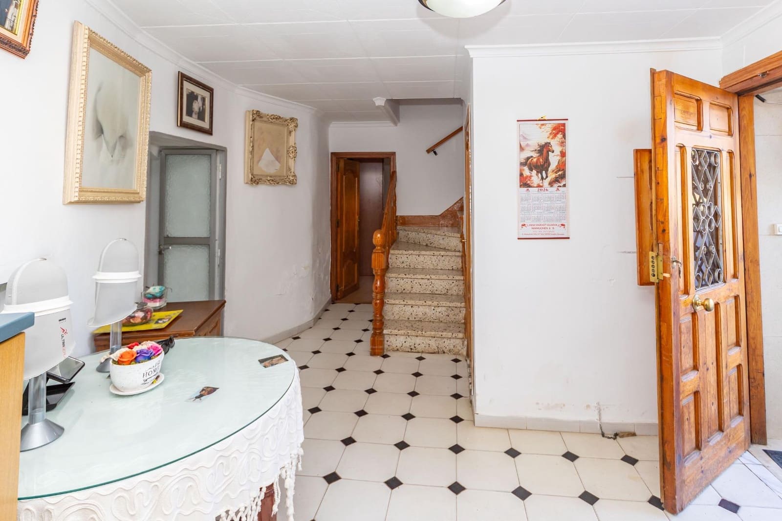 8 bedroom Townhouse for sale in Guadix - € 275,000 (Ref: 10165914)