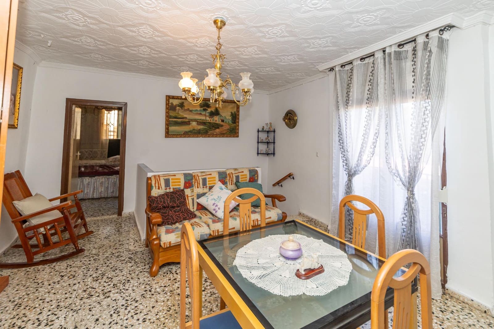 8 bedroom Townhouse for sale in Guadix - € 275,000 (Ref: 10165914)