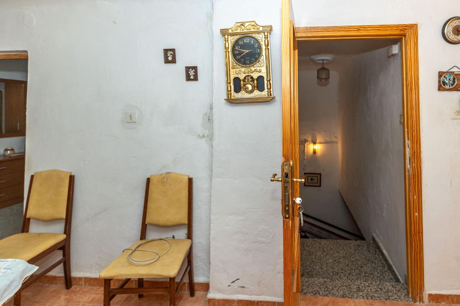 4 sovrum Hus till salu i Guadix med garage - 80 000 € (Ref: 10165915)