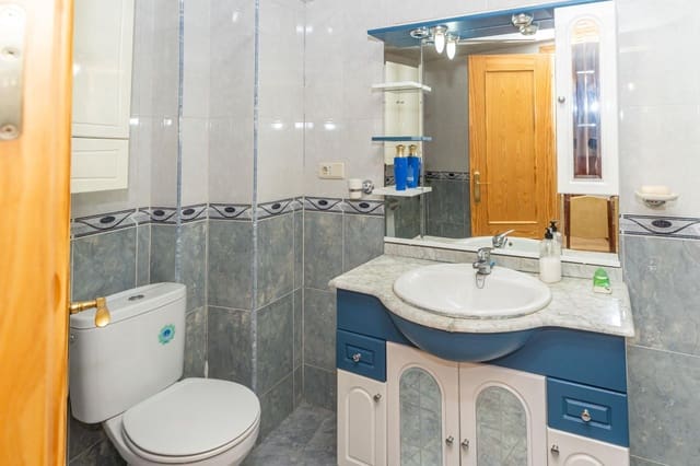 4 sovrum Hus till salu i Guadix med garage - 80 000 € (Ref: 10165915)